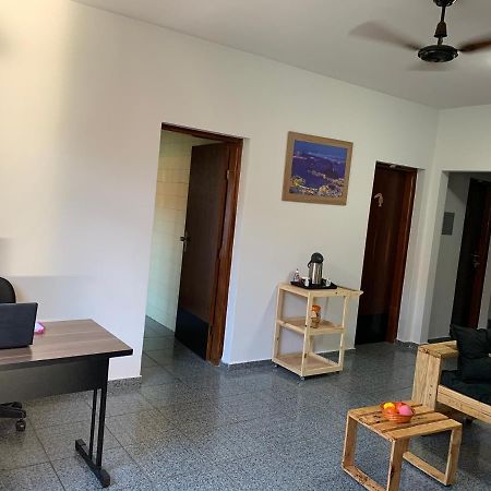 H One Hostel Goiania Bagian luar foto